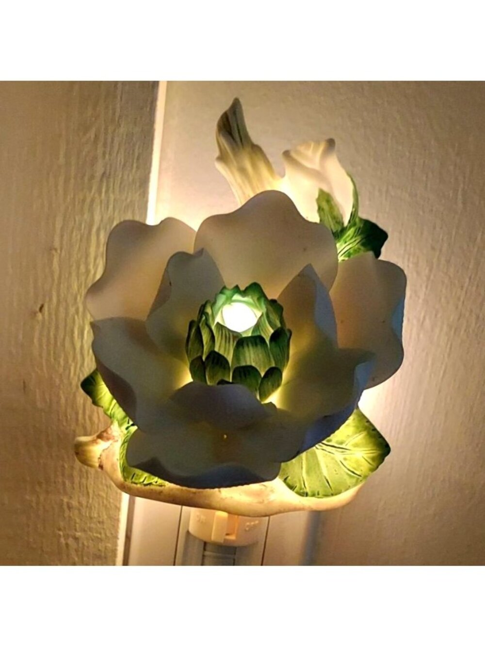 Porcelain Magnolia Flower Night Light Capodimonte Style China Vtg Cottagecore